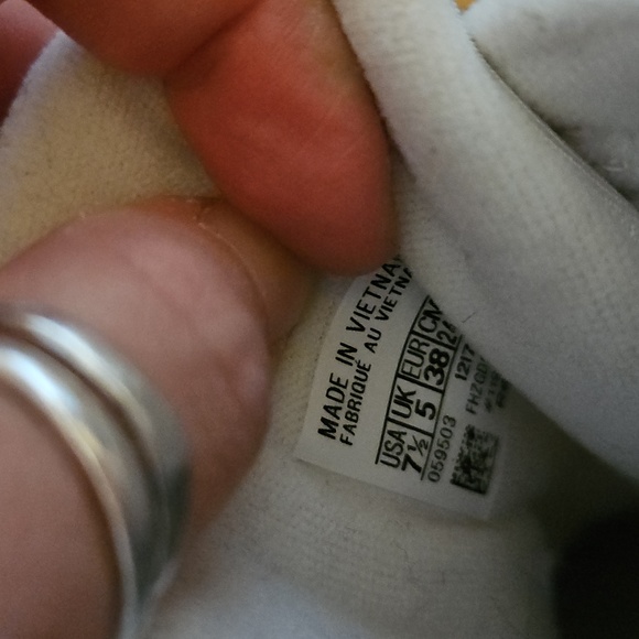 Reebok classic white sneakers - Picture 6 of 8